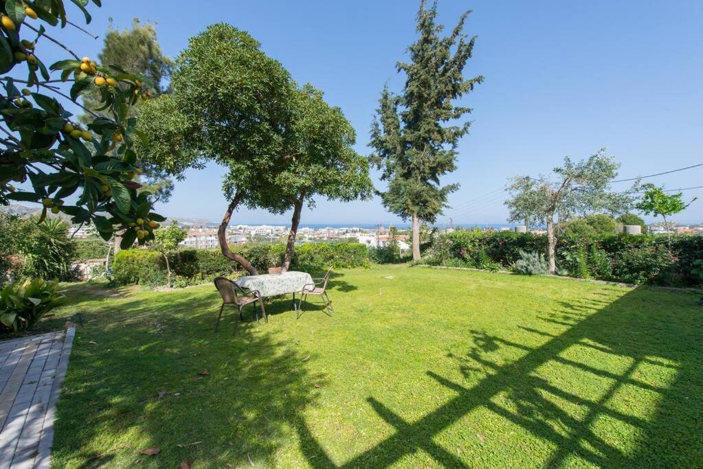 Feriehus Garden House With Sea View