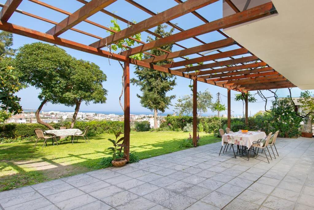 Garden House With Sea View